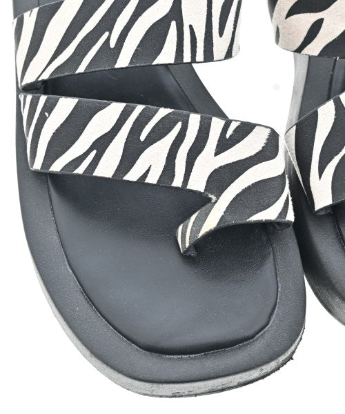 RAY CASSIN Sandals