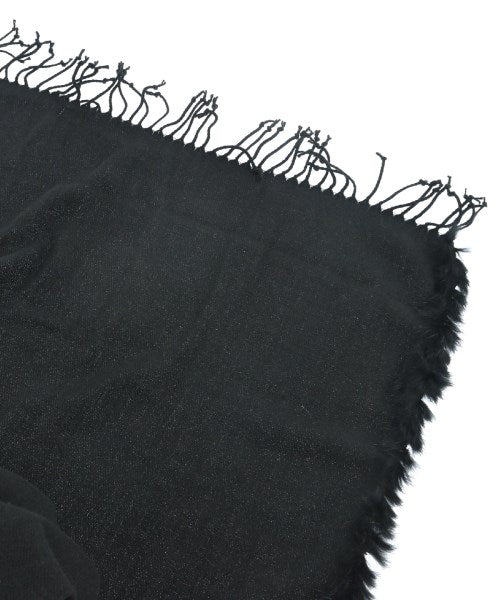 STRAWBERRY Fields Winter scarves