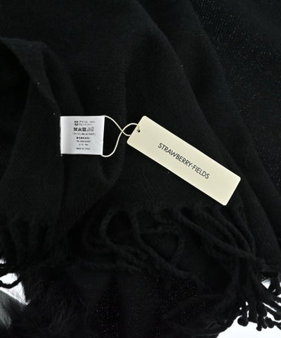 STRAWBERRY Fields Winter scarves