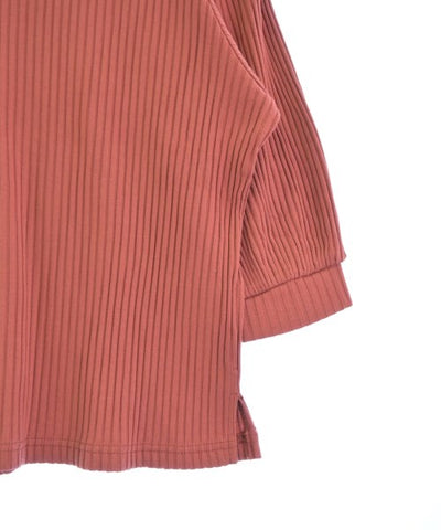 Rouge vif Tee Shirts/Tops