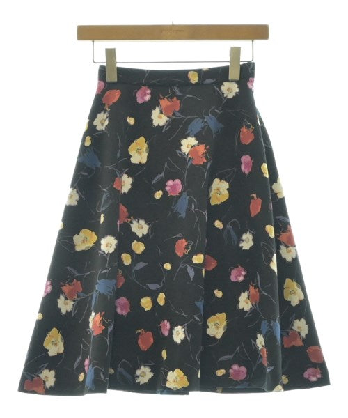 QUEENS COURT Knee length skirts