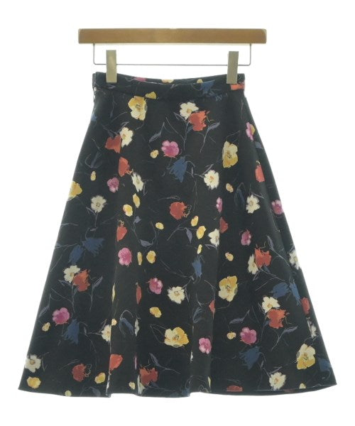 QUEENS COURT Knee length skirts