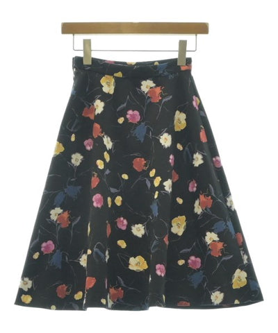 QUEENS COURT Knee length skirts