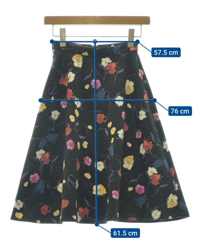 QUEENS COURT Knee length skirts