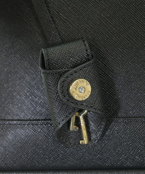 Samantha Thavasa Shoulder bags