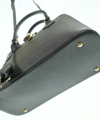 Samantha Thavasa Shoulder bags