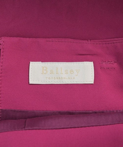 Ballsey Knee length skirts