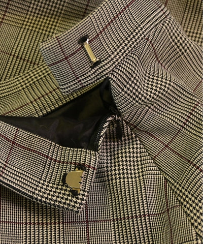 COUP DE CHANCE Knee length skirts