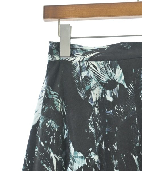 COUP DE CHANCE Knee length skirts