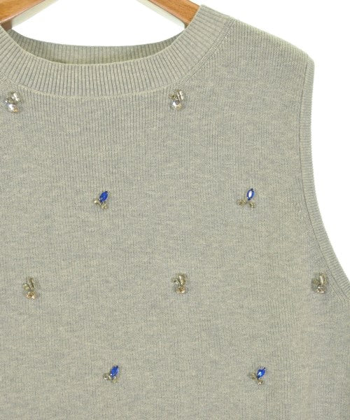 Le Coeur Blanc Vests