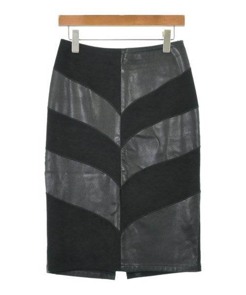 GRACE CONTINENTAL Knee length skirts