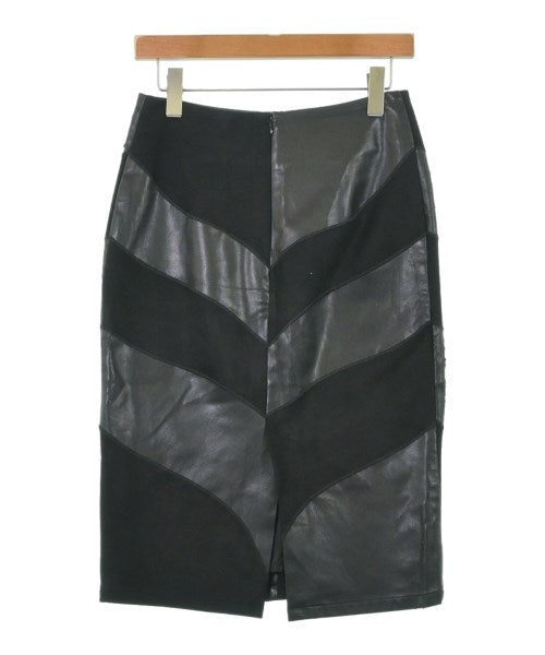 GRACE CONTINENTAL Knee length skirts