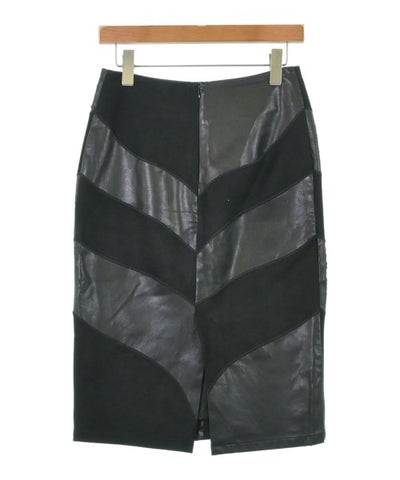 GRACE CONTINENTAL Knee length skirts