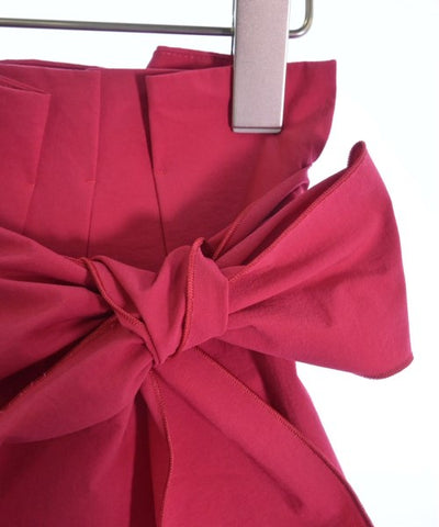 UNTITLED Knee length skirts