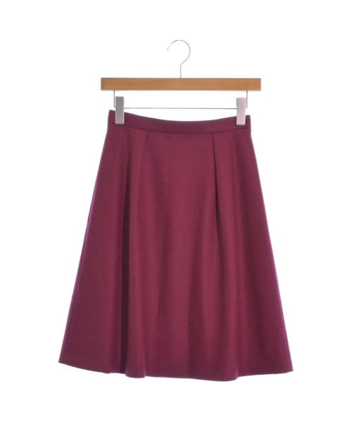 UNTITLED Knee length skirts