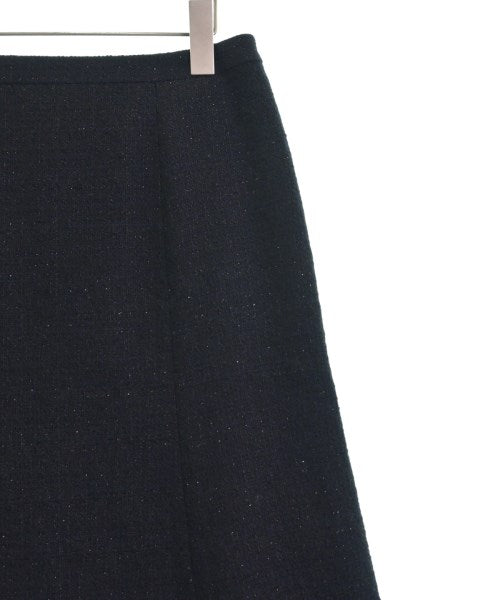 UNTITLED Knee length skirts