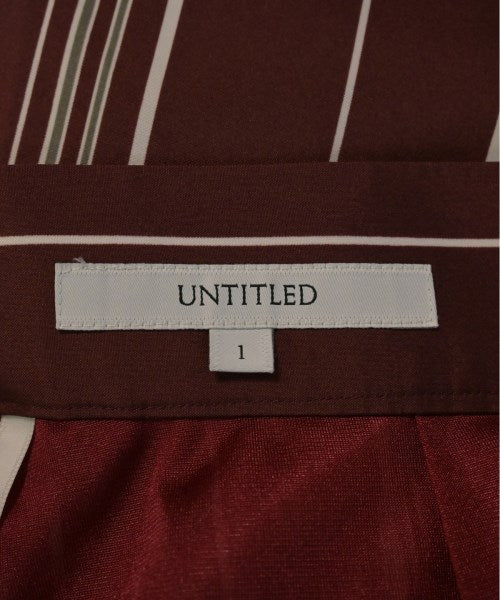 UNTITLED Knee length skirts