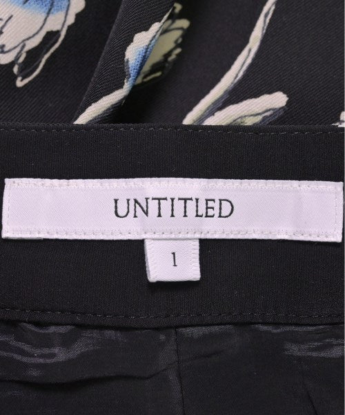 UNTITLED Knee length skirts