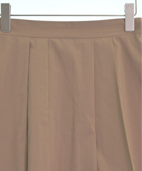 UNTITLED Knee length skirts
