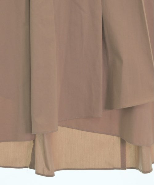 UNTITLED Knee length skirts