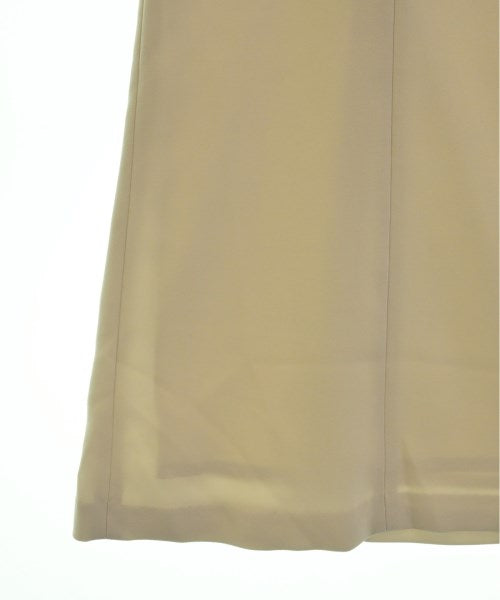 UNTITLED Knee length skirts