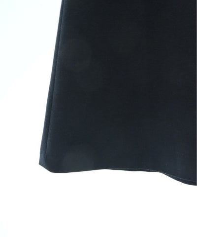 UNTITLED Knee length skirts