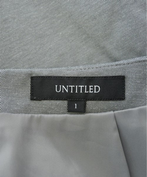 UNTITLED Knee length skirts