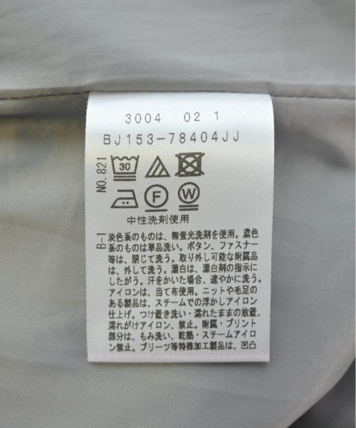 UNTITLED Knee length skirts