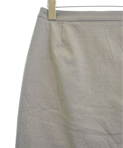 UNTITLED Knee length skirts