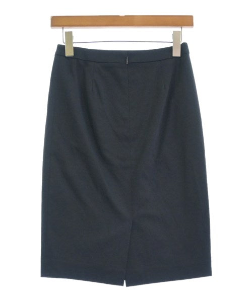 UNTITLED Knee length skirts