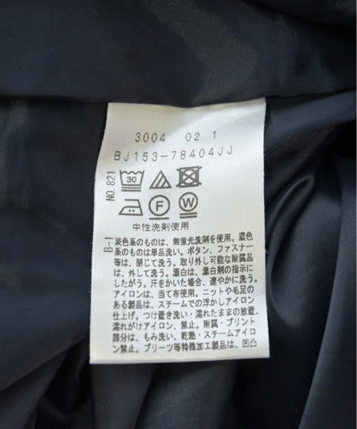 UNTITLED Knee length skirts