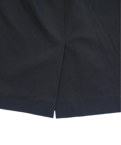 UNTITLED Knee length skirts