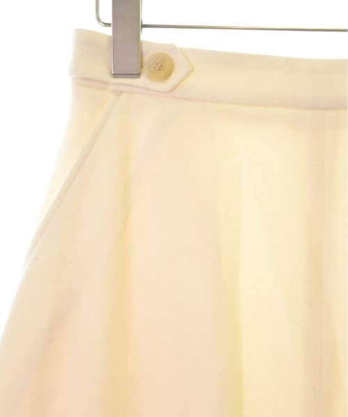 UNTITLED Knee length skirts