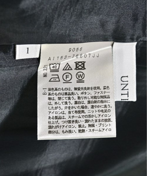 UNTITLED Knee length skirts