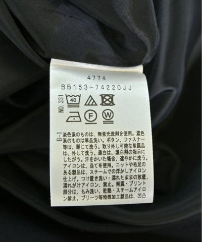 UNTITLED Knee length skirts