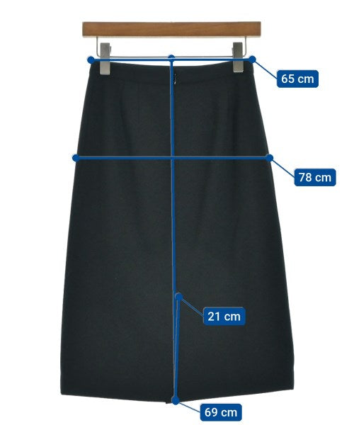 UNTITLED Knee length skirts