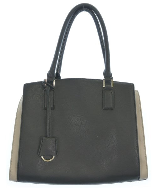 UNTITLED Shoulder bags