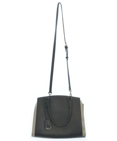 UNTITLED Shoulder bags