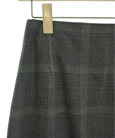 UNTITLED Knee length skirts