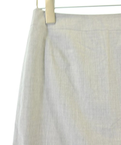 UNTITLED Knee length skirts