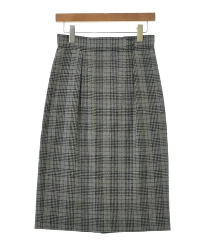 UNTITLED Knee length skirts