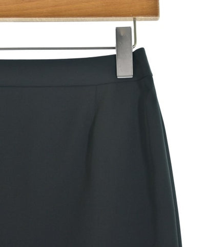 UNTITLED Knee length skirts