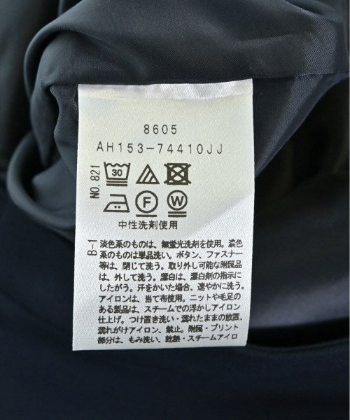 UNTITLED Knee length skirts