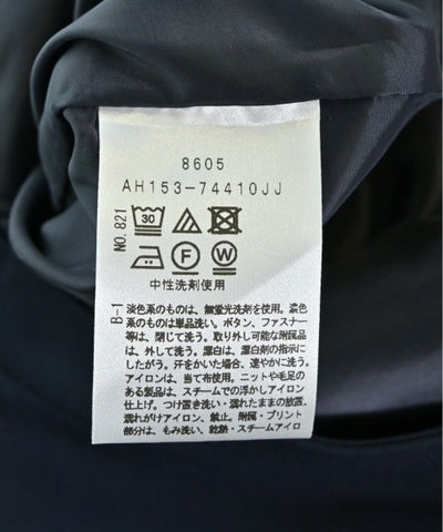 UNTITLED Knee length skirts