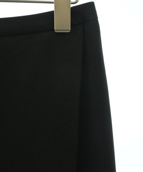 I C B Knee length skirts