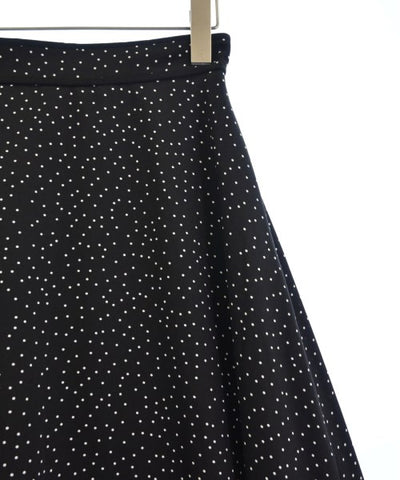 PROPORTION BODY DRESSING Knee length skirts