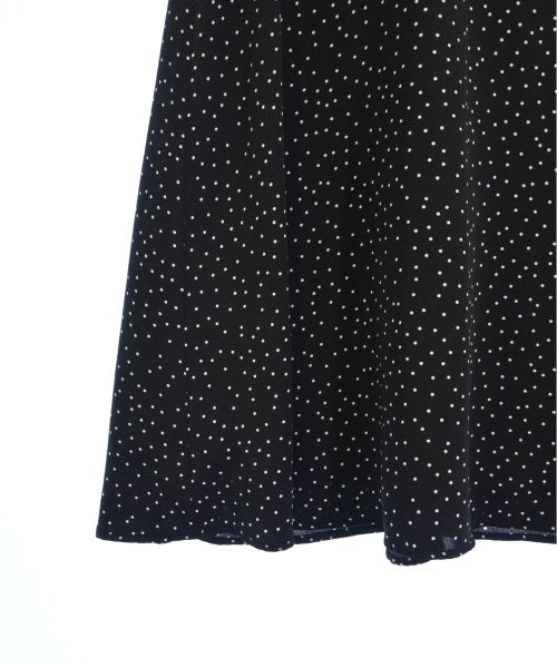 PROPORTION BODY DRESSING Knee length skirts