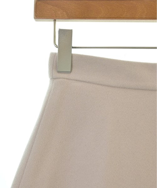 PROPORTION BODY DRESSING Knee length skirts