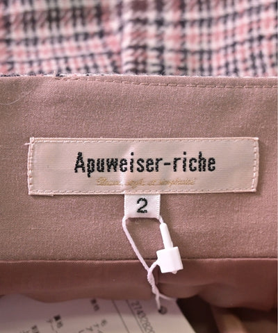 Apuweiser-riche Knee length skirts
