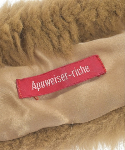 Apuweiser-Riche Winter scarves